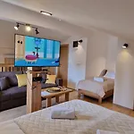 Jahor 18 Apartment *