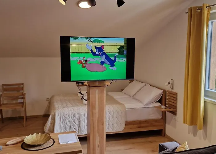 Jahor 18 亚霍里纳