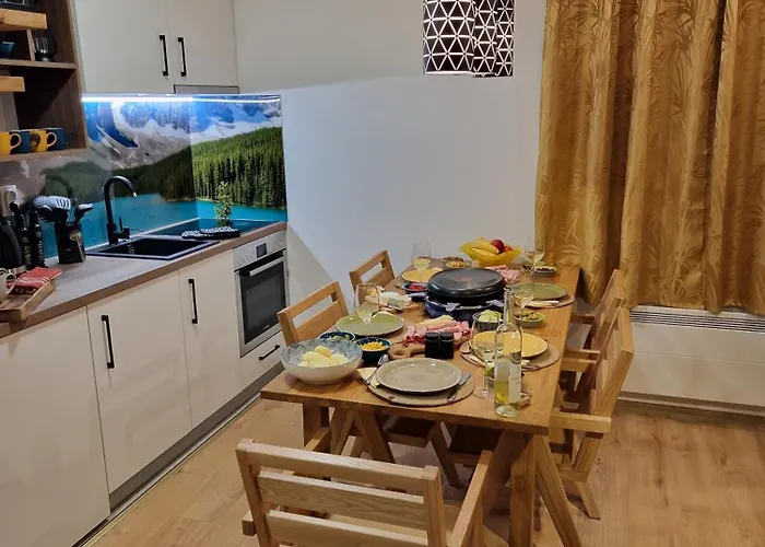 Jahor 18 亚霍里纳