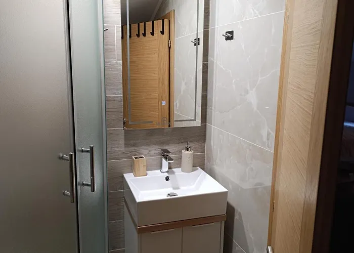 Jahor 18 公寓 亚霍里纳