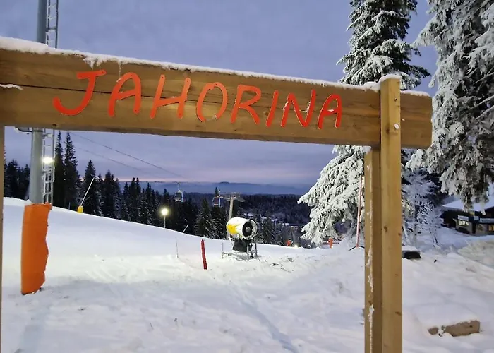 Jahor 18 亚霍里纳