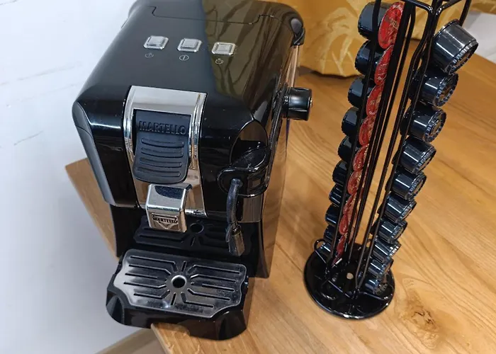 Jahor 18 * 亚霍里纳